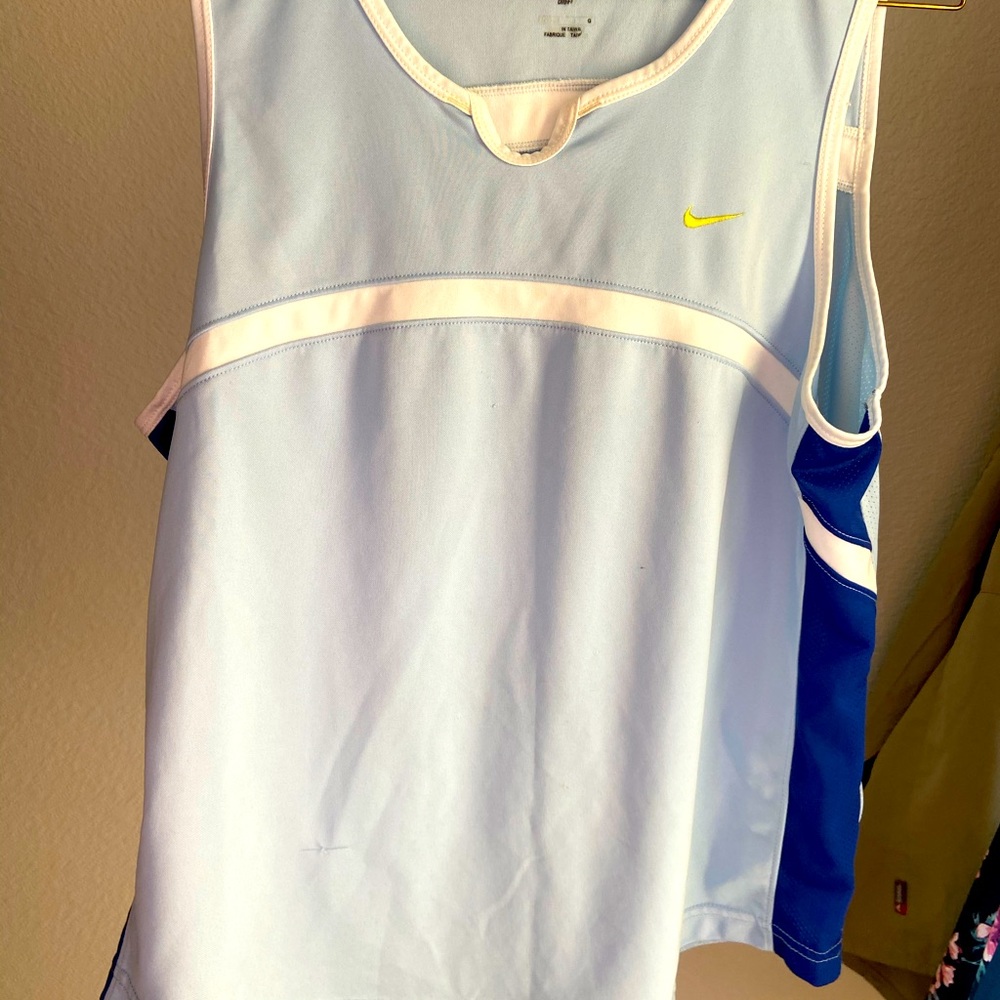 L Nike workout shirt